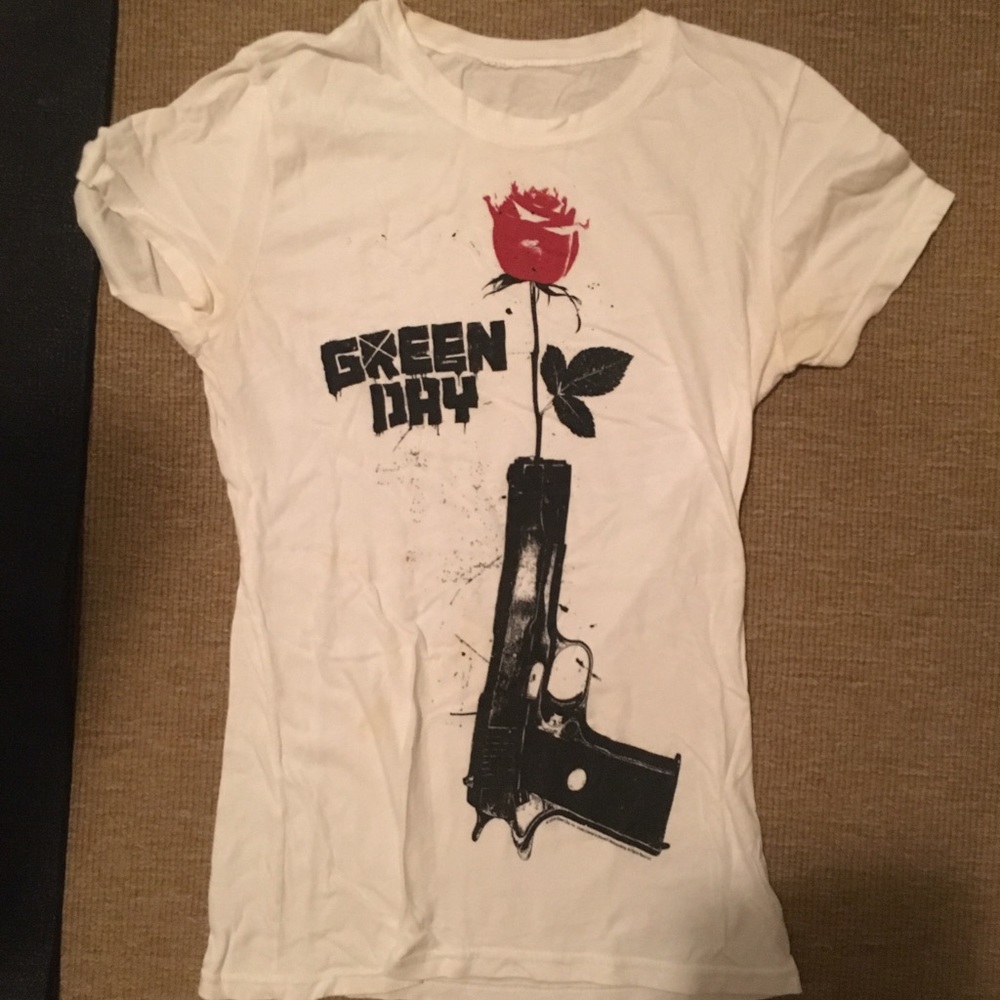 Green Day band shirt